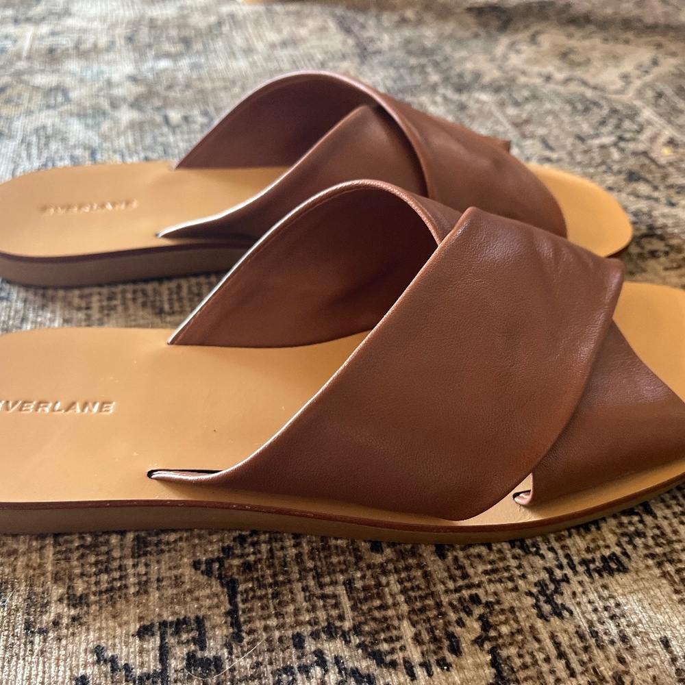 Everlane Sienna Brown Leather Day Crossover Sandal in Size 7.5